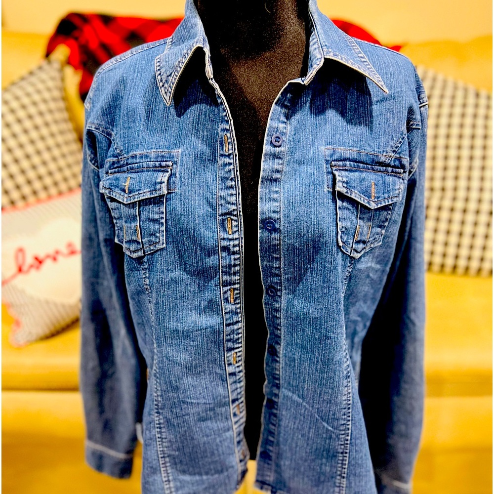 3/$10 SALE Denim jacket